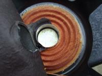 une bobine collée  dans l‘entrefer